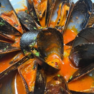 MUSSELS FRA-DIAVOLO