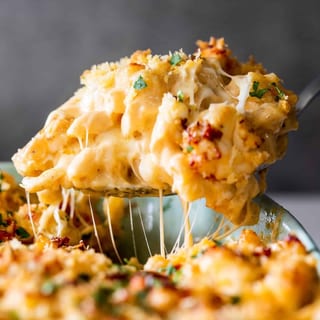 TRUFFLE LOBSTER MAC CHEESE